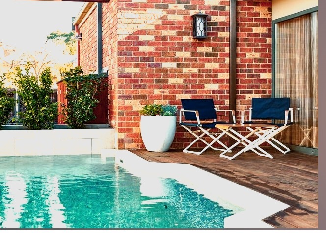 Melbourne Contemporary Pool